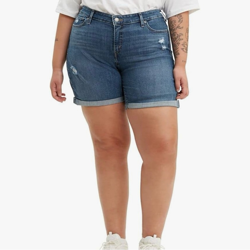 Levi’s Rolled Cuff Denim Shorts Plus Size 34 / 16